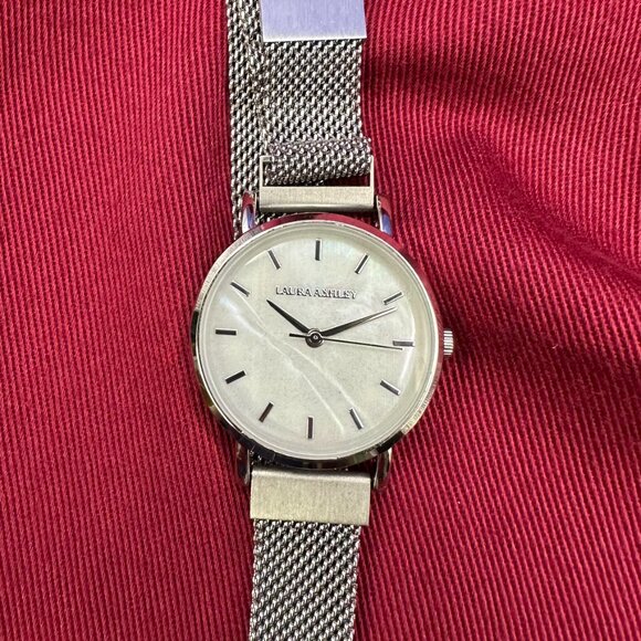 Laura Ashley Womens’ Silver-Tone Analog Watch. Mesh Band.  Fresh Battery main image 9
